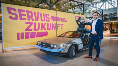 In der Münchner „Motorworld“ gab FDP-Spitzenkandidat Martin Hagen einen ersten Einblick in die Kampagne.