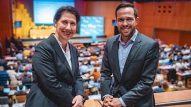 Lenken die Geschicke der FDP Bayern zukünftig gemeinsam: Steuer- und Finanzexpertin Katja Hessel und Ex-Landtagsfraktionschef Martin Hagen.