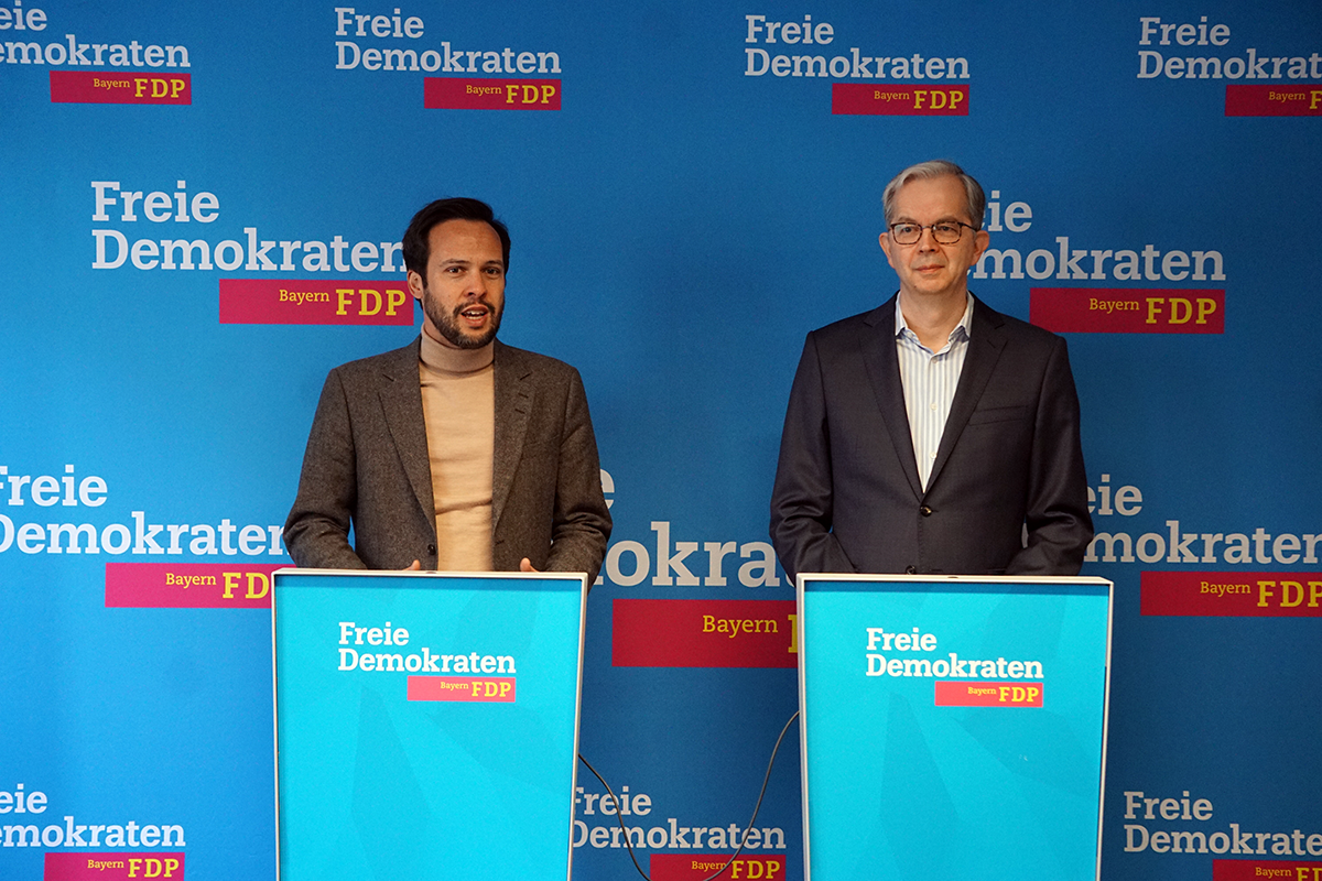 Pressekonfernez mit FDP-Spitzenkandidat Martin Hagen und Digitalrat-Vorsitzenden Ulrich Bode.