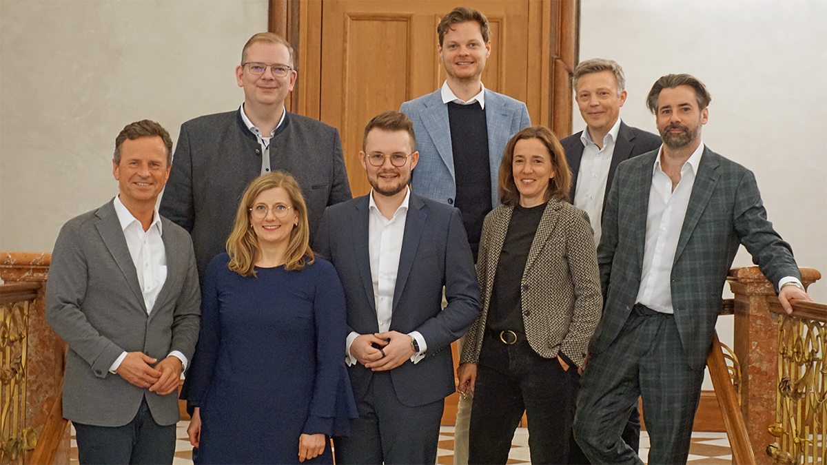 Vertreter der FDP Bayern und der bayerischen IHKs im Nachgang des Spitzengesprächs.