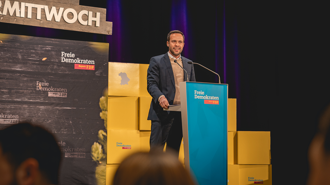 Klare Worte von Bayerns FDP-Chef Martin Hagen am Politischen Aschermittwoch.